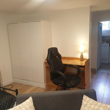 Studio 25M2 Independant Sous-Sol Apartment Сарсел Екстериор снимка